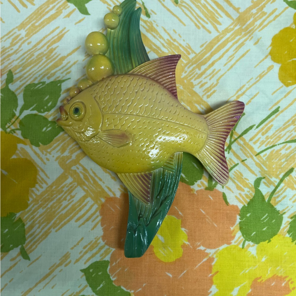 Vintage chalkware fish 1950’s